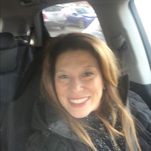 Meet your Posher, Aida